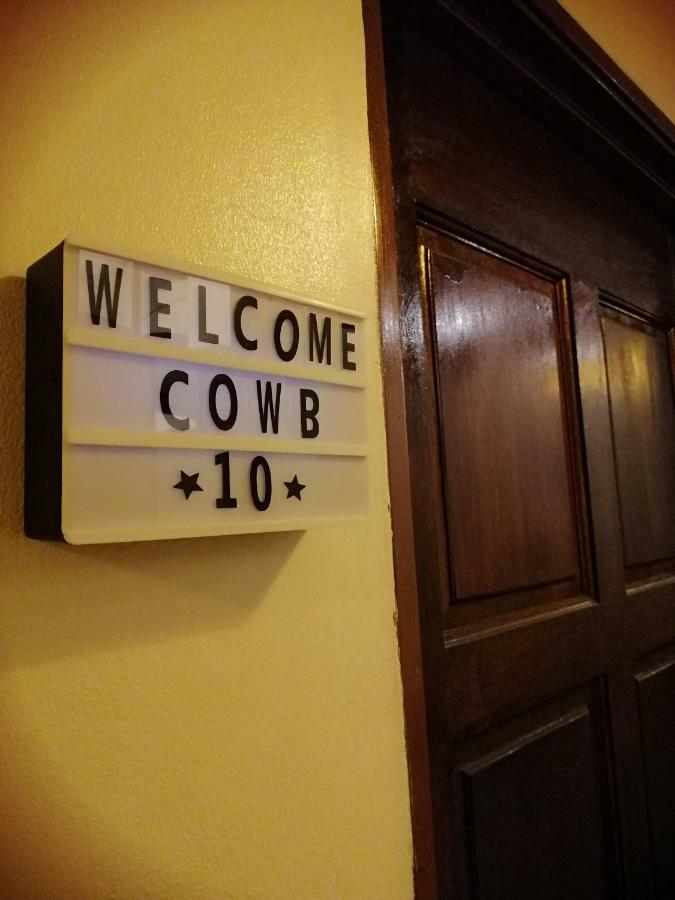 Cow B Homestay Semporna Eksteriør bilde